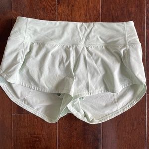 Lululemon Speed Up 2.5" Shorts Size 4